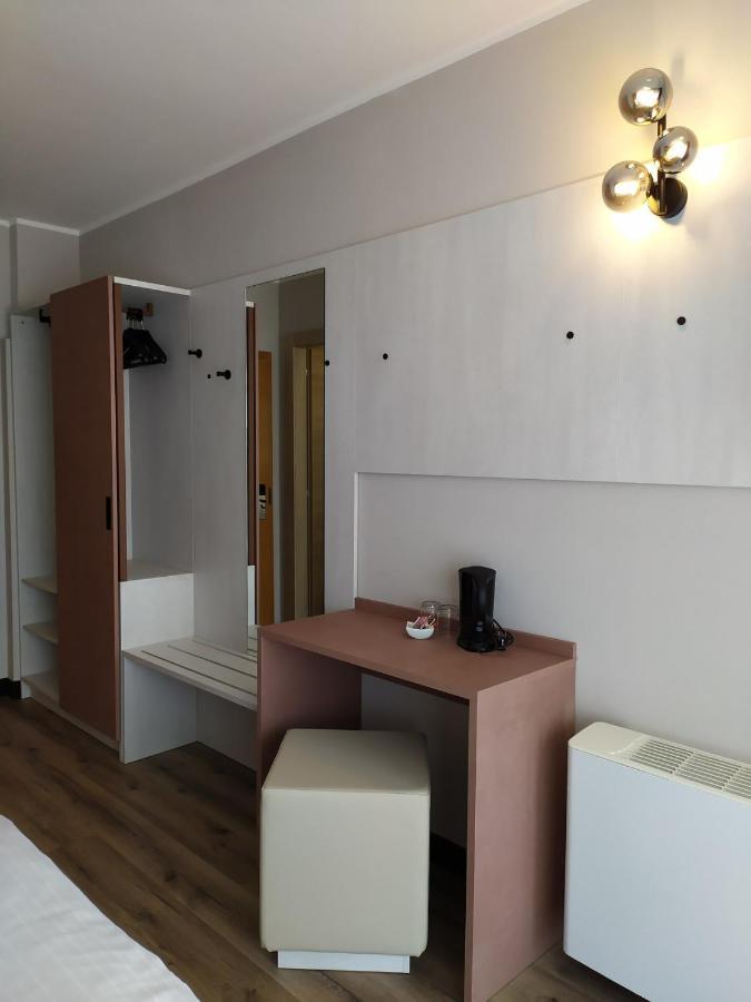 New Garden Hotel Torbole Sul Garda Bagian luar foto