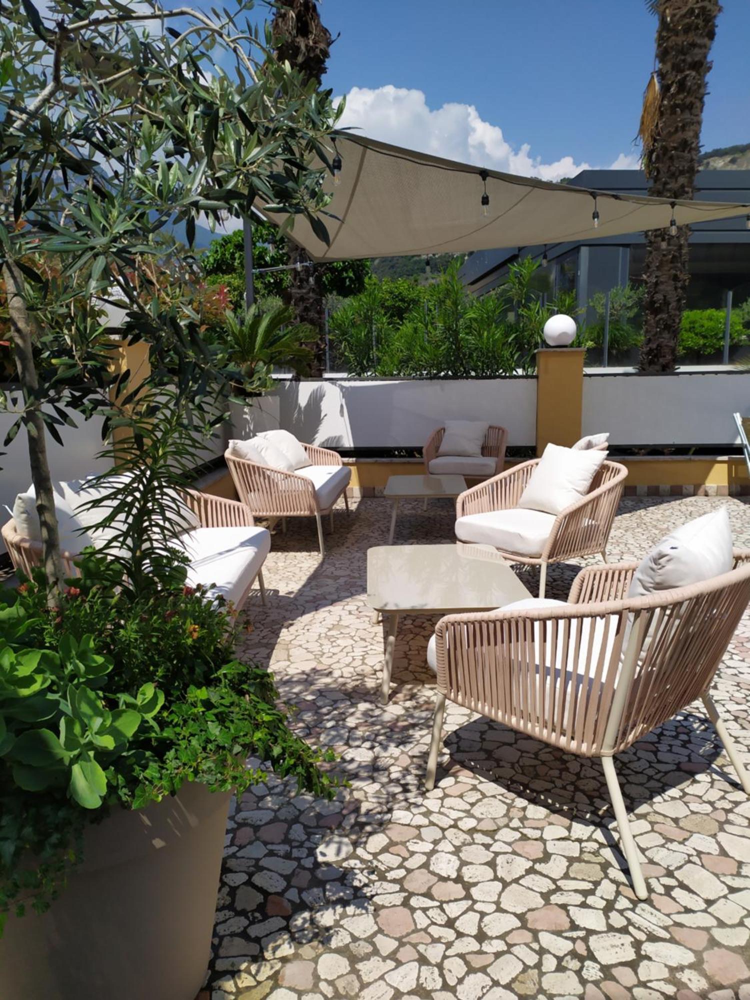 New Garden Hotel Torbole Sul Garda Bagian luar foto